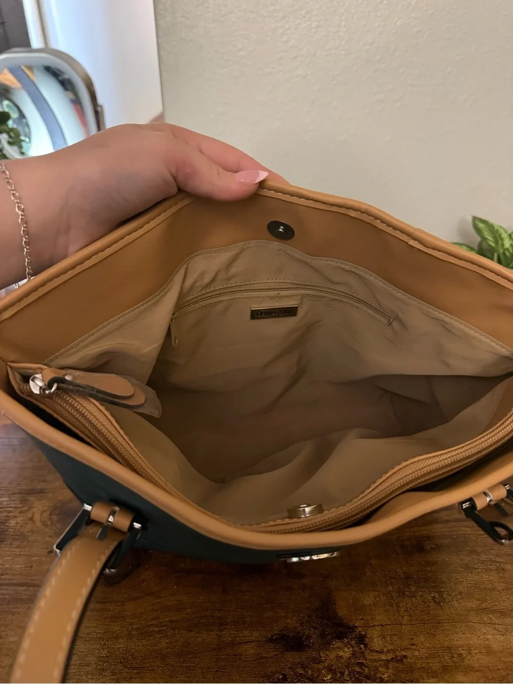 Giani Bernini Green & Tan Structured Tote Shoulder Bag